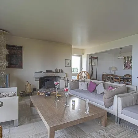 Large Seafront Family Home Grandcamp-Maisy