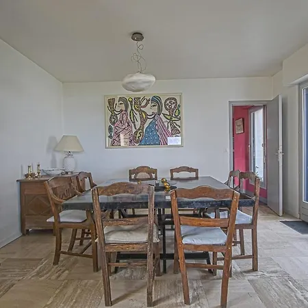 Large Seafront Family Home