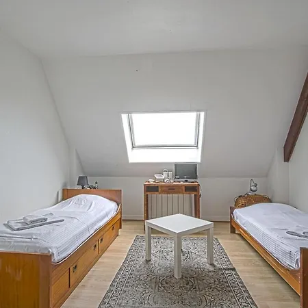 Hébergement de vacances Large Seafront Family Home *