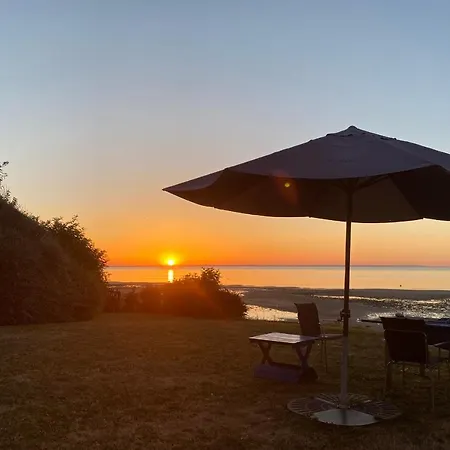 Large Seafront Family Home * Grandcamp-Maisy